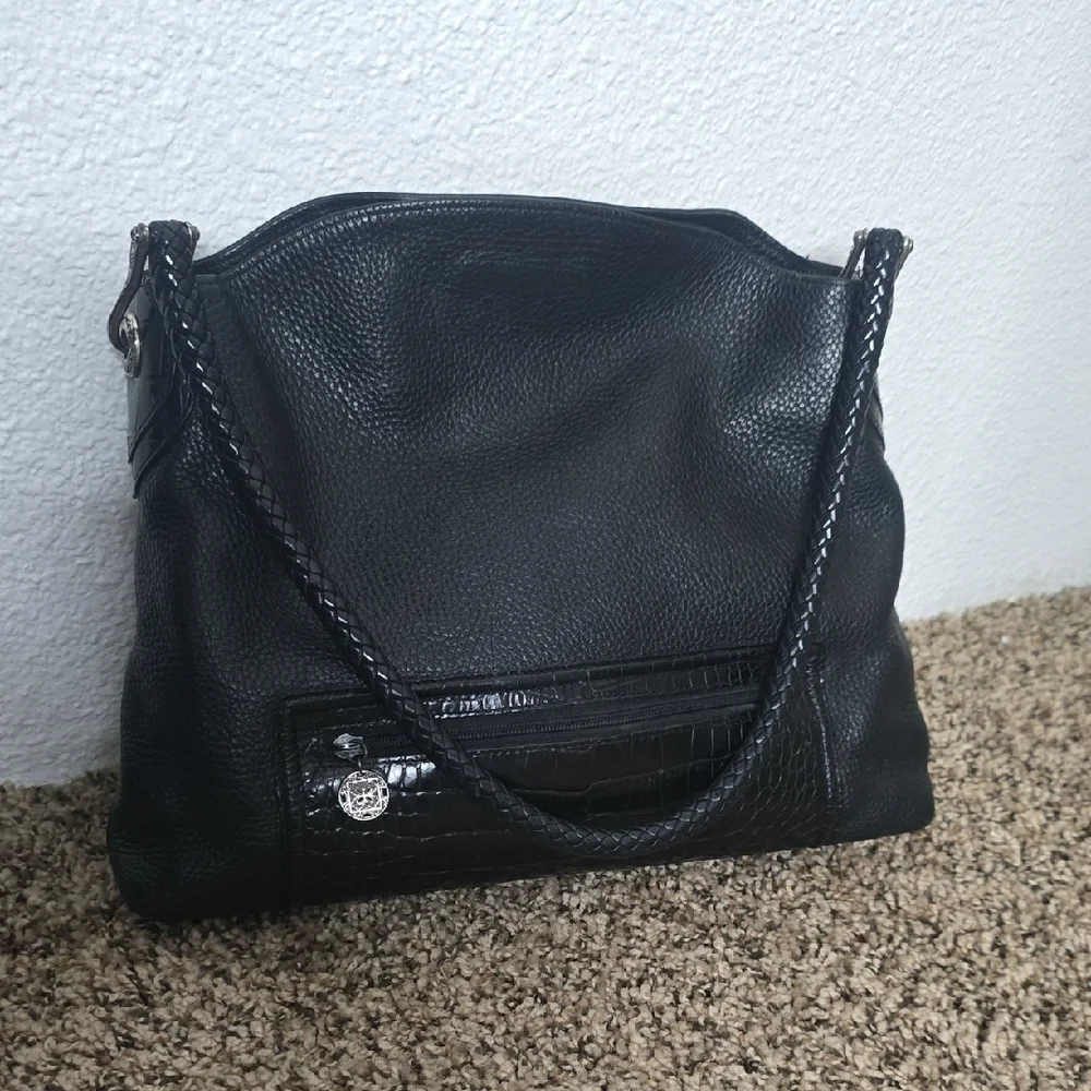 Brighton Black Pebbled Leather W/ Crocodile-Embossed Trim Shoulder Bag (EUC)🖤🩶